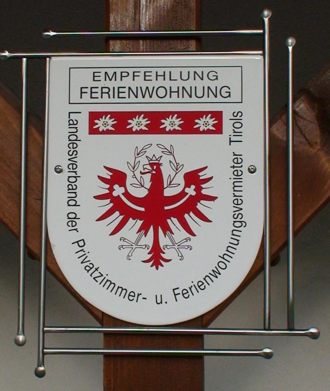 Haus Alpin Apartments Pettneu am Arlberg Eksteriør bilde