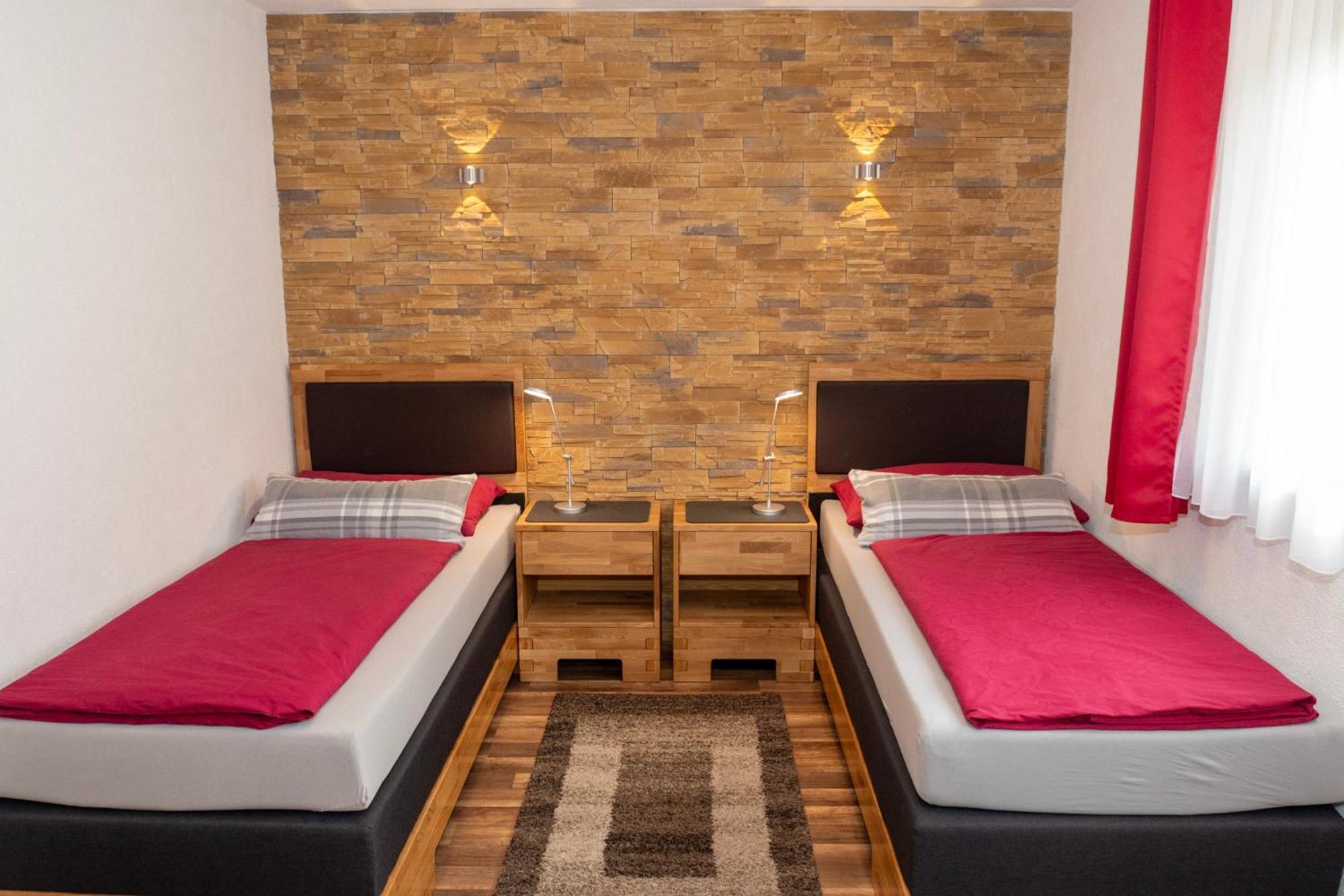 Haus Alpin Apartments Pettneu am Arlberg Eksteriør bilde