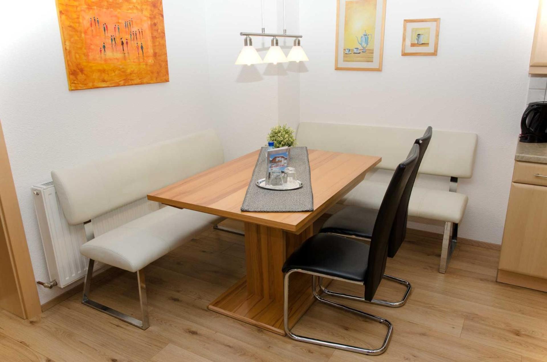 Haus Alpin Apartments Pettneu am Arlberg Eksteriør bilde